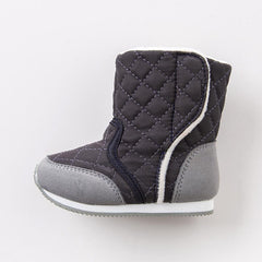SNOW BOOTS